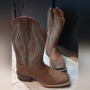 Ariat Women's Brown and Teal Western Boots